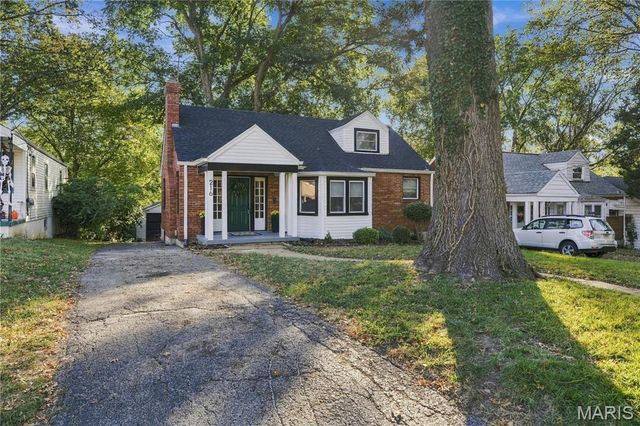 216 S Hartnett Avenue, Ferguson, MO 63135