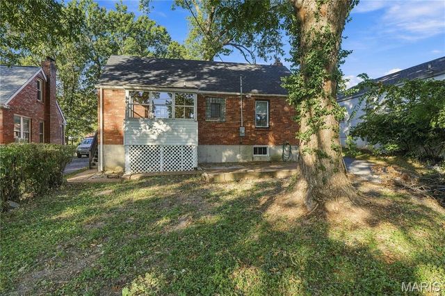 216 S Hartnett Avenue, Ferguson, MO 63135