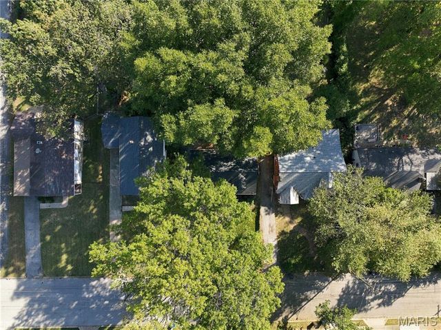 216 S Hartnett Avenue, Ferguson, MO 63135