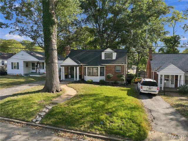 216 S Hartnett Avenue, Ferguson, MO 63135