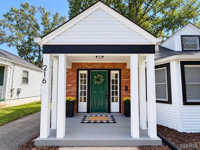 216 S Hartnett Avenue, Ferguson, MO 63135