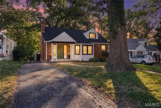 216 S Hartnett Avenue, Ferguson, MO 63135