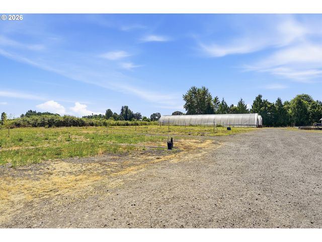 24051 Ne AIRPORT Rd, Aurora, OR 97002