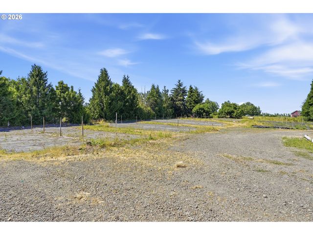 24051 Ne AIRPORT Rd, Aurora, OR 97002