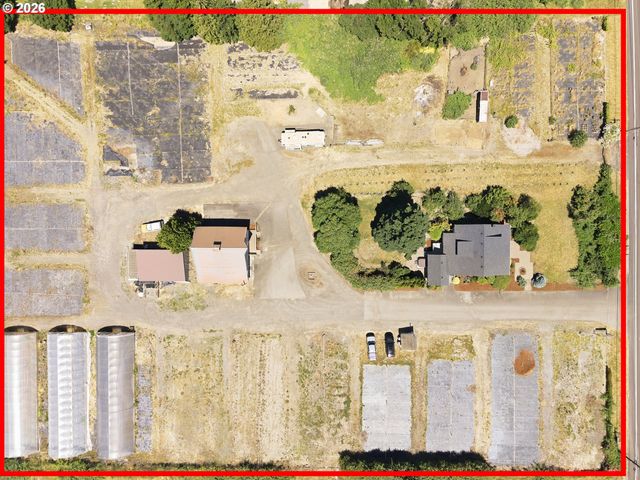 24051 Ne AIRPORT Rd, Aurora, OR 97002