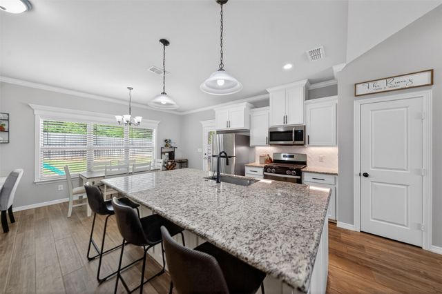 412 Faithful Road, Lindale, TX 75771