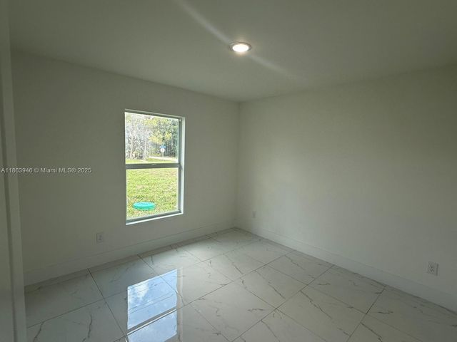 322 MCARTHUR BLVD 322, Other City - In The State Of Florida, FL 33974