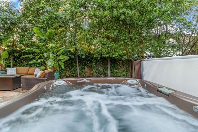 36 Gretel Court, Redwood City, CA 94061