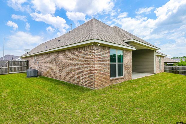 350 Smith Cir, Lindale, TX 75771