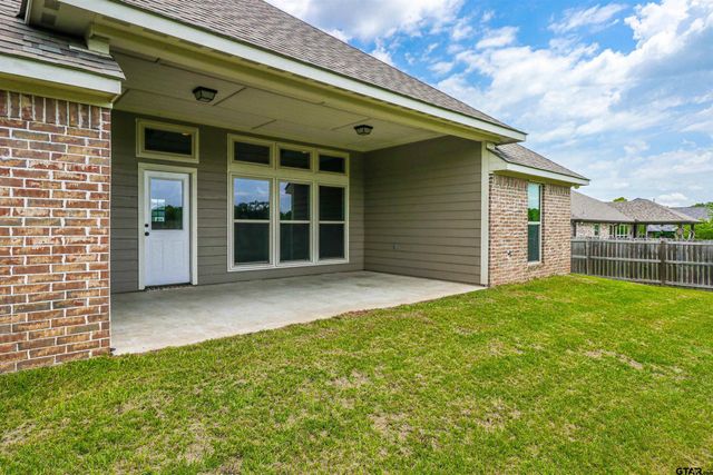 350 Smith Cir, Lindale, TX 75771
