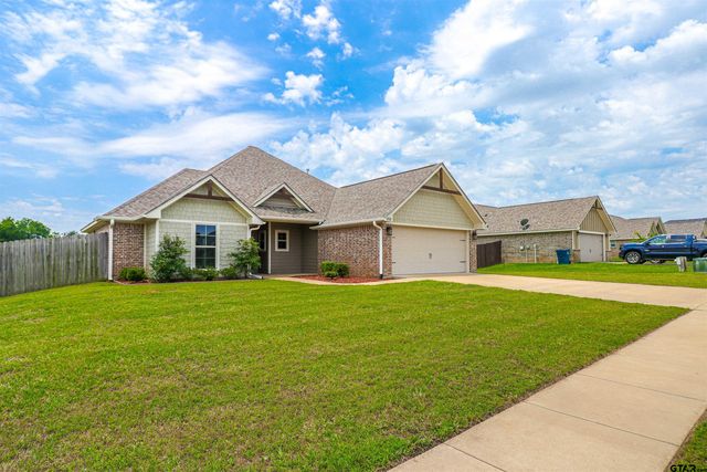 350 Smith Cir, Lindale, TX 75771