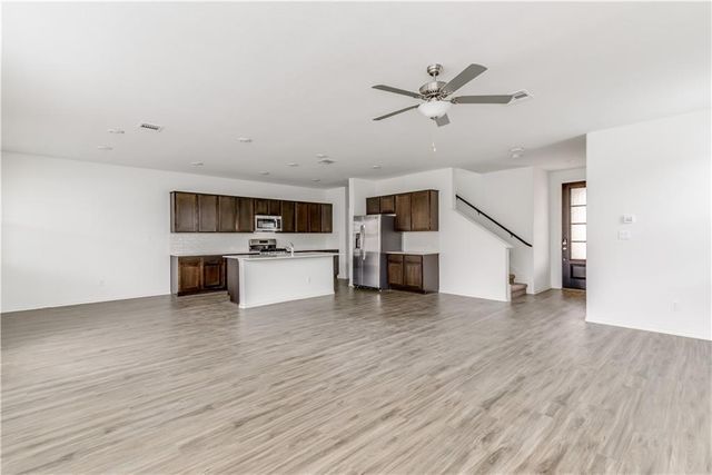 712 Affazia LN, Georgetown, TX 78628