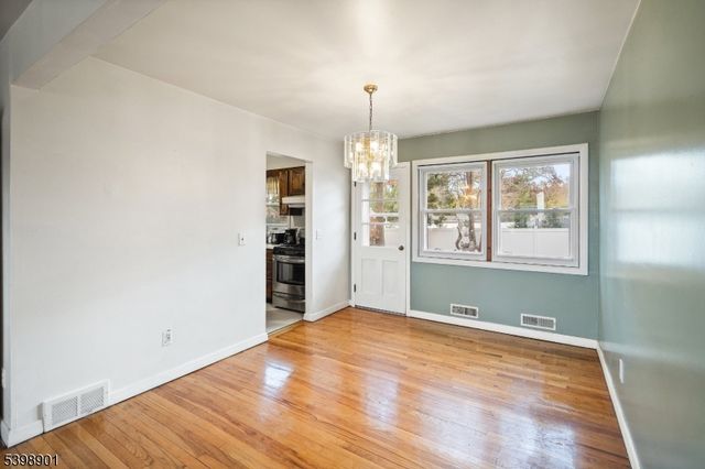 61 Fairfield Ave, Cranford Twp., NJ 07016