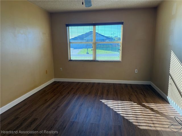 111 Bimini Street NE, Lake Placid, FL 33852