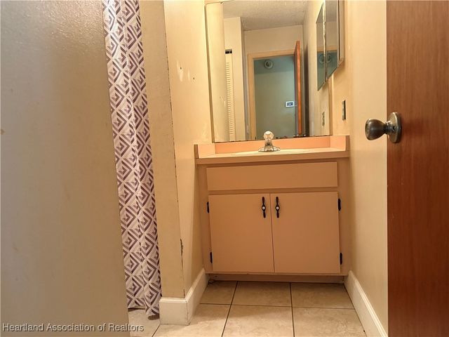 111 Bimini Street NE, Lake Placid, FL 33852