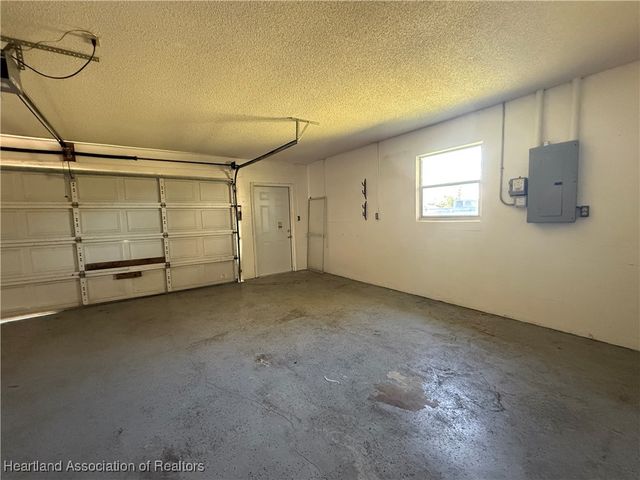 111 Bimini Street NE, Lake Placid, FL 33852