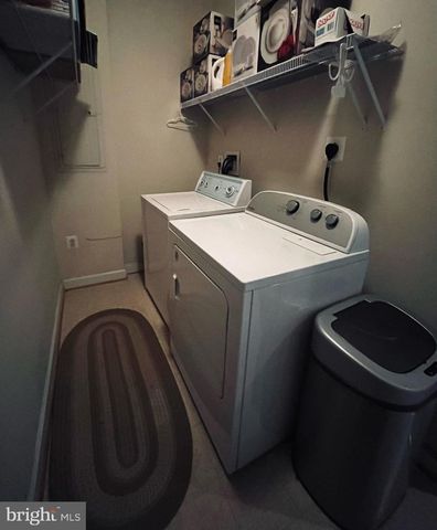 8829 BLUE ROYALE LN, Fairfax, VA 22031