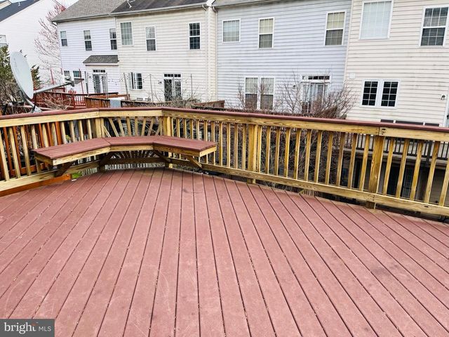 8829 BLUE ROYALE LN, Fairfax, VA 22031