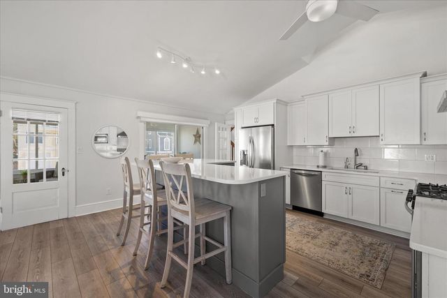 83 N ATLANTIC AVE, Bethany Beach, DE 19930