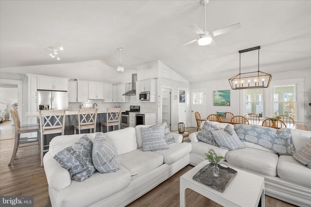 83 N ATLANTIC AVE, Bethany Beach, DE 19930