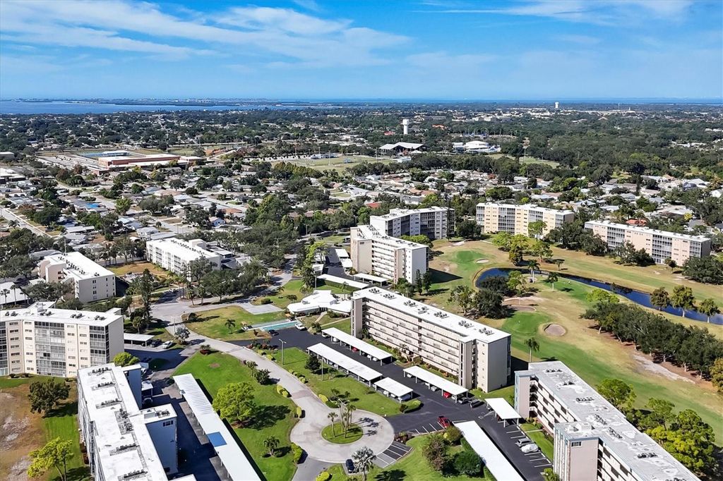 Image 5 of property listing at 3820 IRONWOOD LANE W 602-I, Bradenton, FL 34209