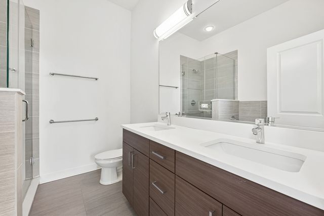 1952 W Ohio Street 2E, Chicago, IL 60622