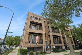 1952 W Ohio Street 2E, Chicago, IL 60622