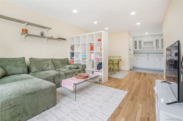 133 Beach 120th Street 3A, Rockaway Park, NY 11694