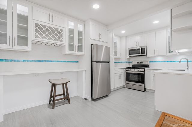 133 Beach 120th Street 3A, Rockaway Park, NY 11694