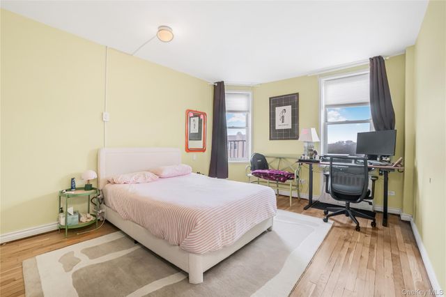 133 Beach 120th Street 3A, Rockaway Park, NY 11694