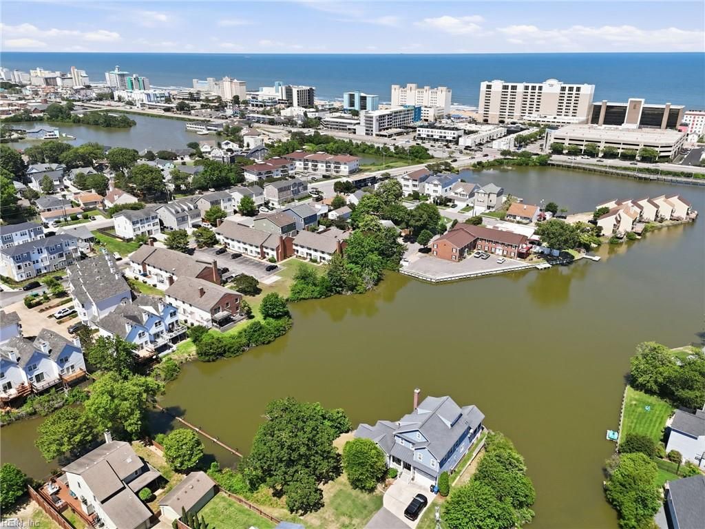 802 Baltic WALK, Virginia Beach, VA 23451
