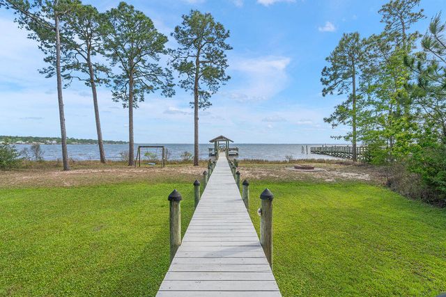 51 Alden Lane, Freeport, FL 32439