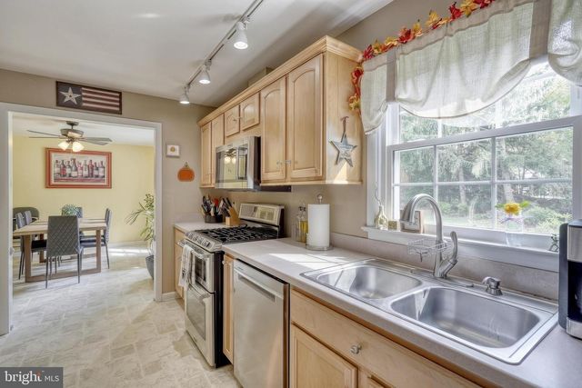 1780 N EMERALD AVE, York, PA 17408