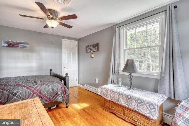 1780 N EMERALD AVE, York, PA 17408