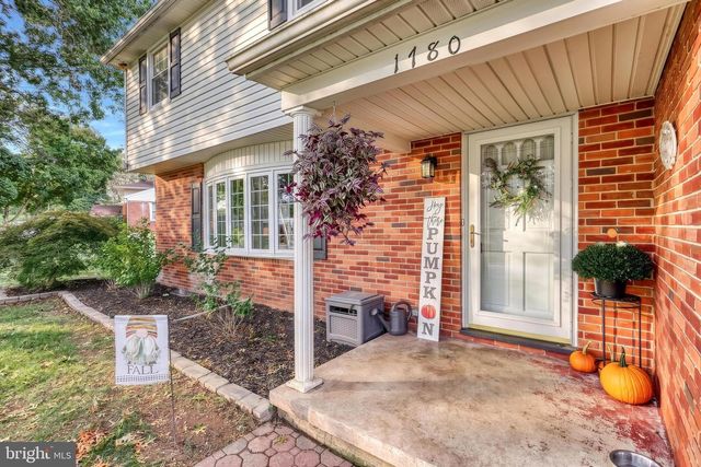 1780 N EMERALD AVE, York, PA 17408