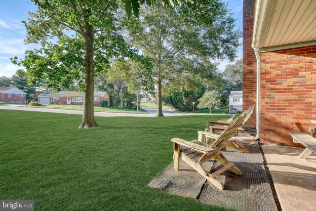 1780 N EMERALD AVE, York, PA 17408