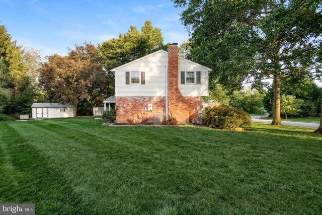 1780 N EMERALD AVE, York, PA 17408