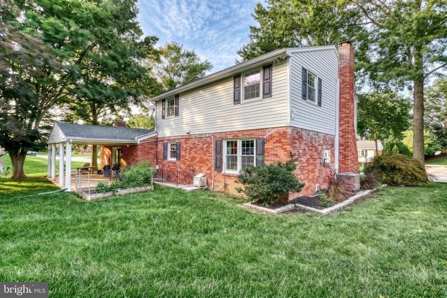 1780 N EMERALD AVE, York, PA 17408
