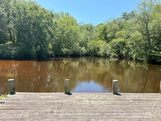 603 Quiet Way, Toms River, NJ 08755