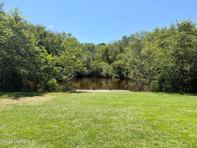 603 Quiet Way, Toms River, NJ 08755