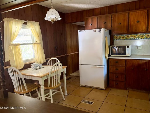603 Quiet Way, Toms River, NJ 08755