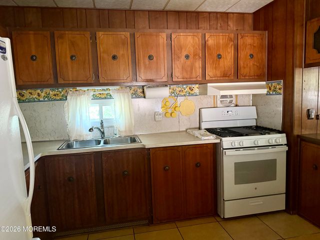 603 Quiet Way, Toms River, NJ 08755