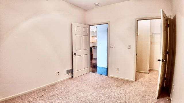 10325 Providence Drive 104, Johnston, IA 50131