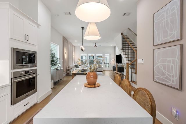 857 Fisher Street F, Houston, TX 77018