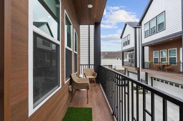857 Fisher Street F, Houston, TX 77018