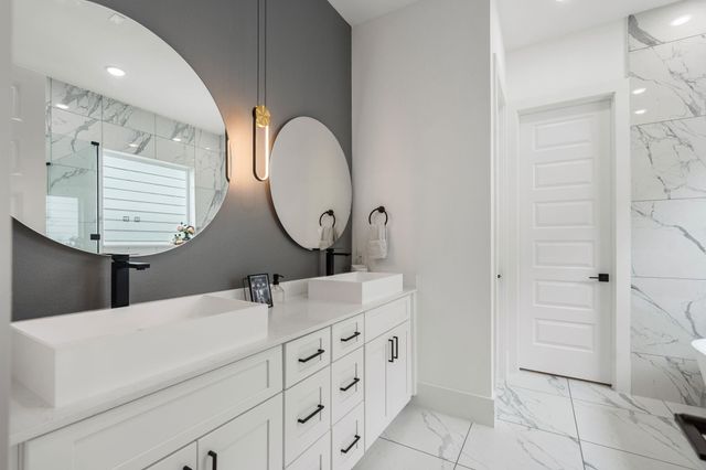 857 Fisher Street F, Houston, TX 77018
