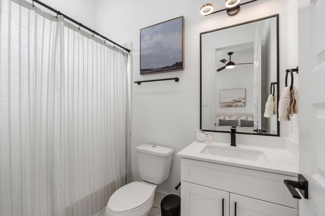 857 Fisher Street F, Houston, TX 77018