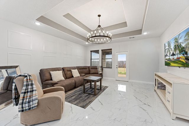 553 Road 5822, Cleveland, TX 77327