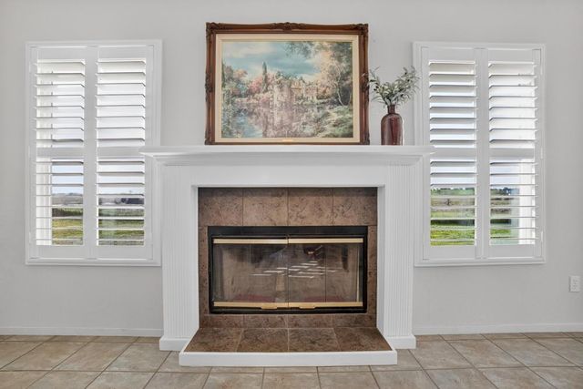 2410 Grapevine Gulch Rd, Ione, CA 95640