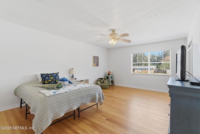 276 BAISDEN Road, Jacksonville, FL 32218
